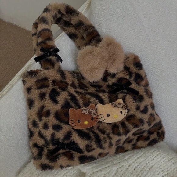 3FER!!!! HELLO KITTY BUNDLE!!! - Picture 2 of 9